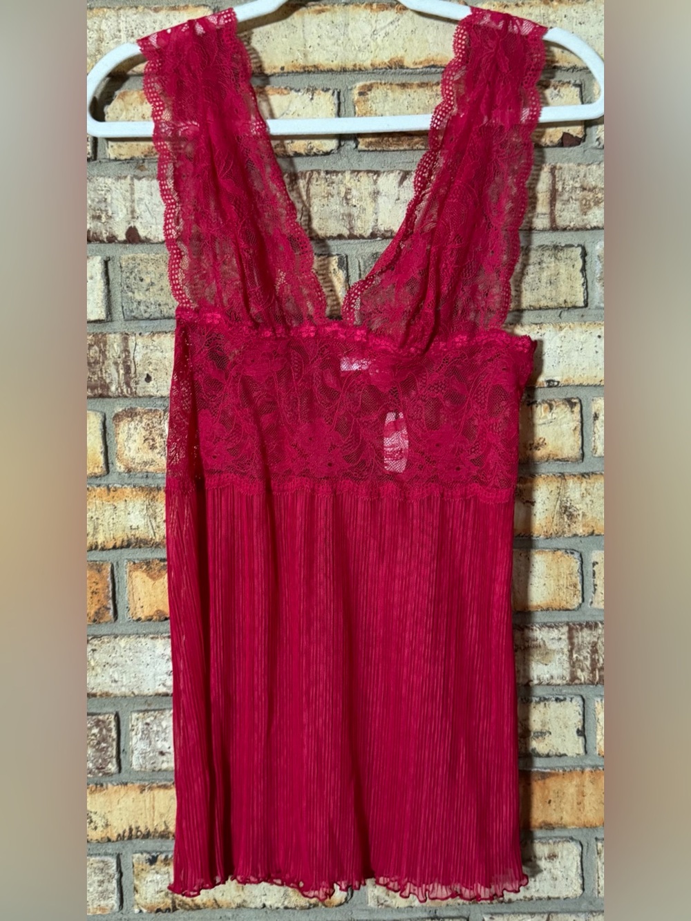 Victoria Secret red lace slip M NWT